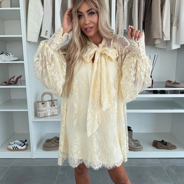 Eva | Mini Jurk met Strikhals