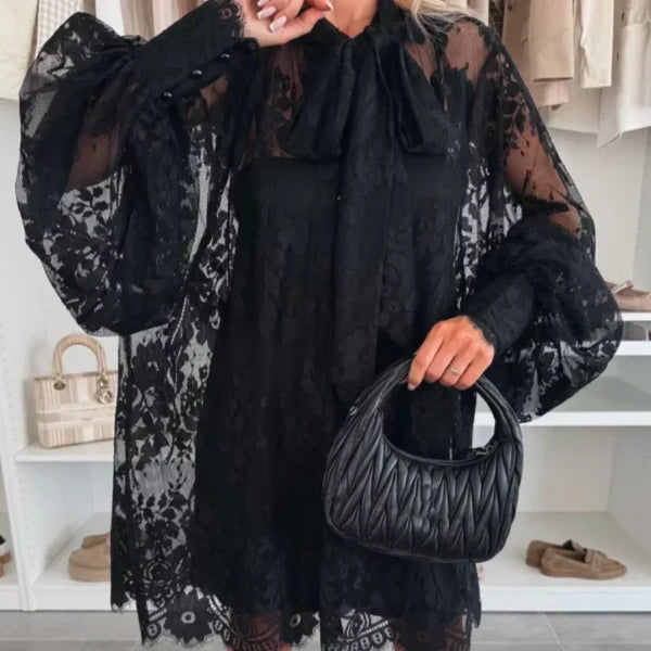 Eva | Mini Jurk met Strikhals